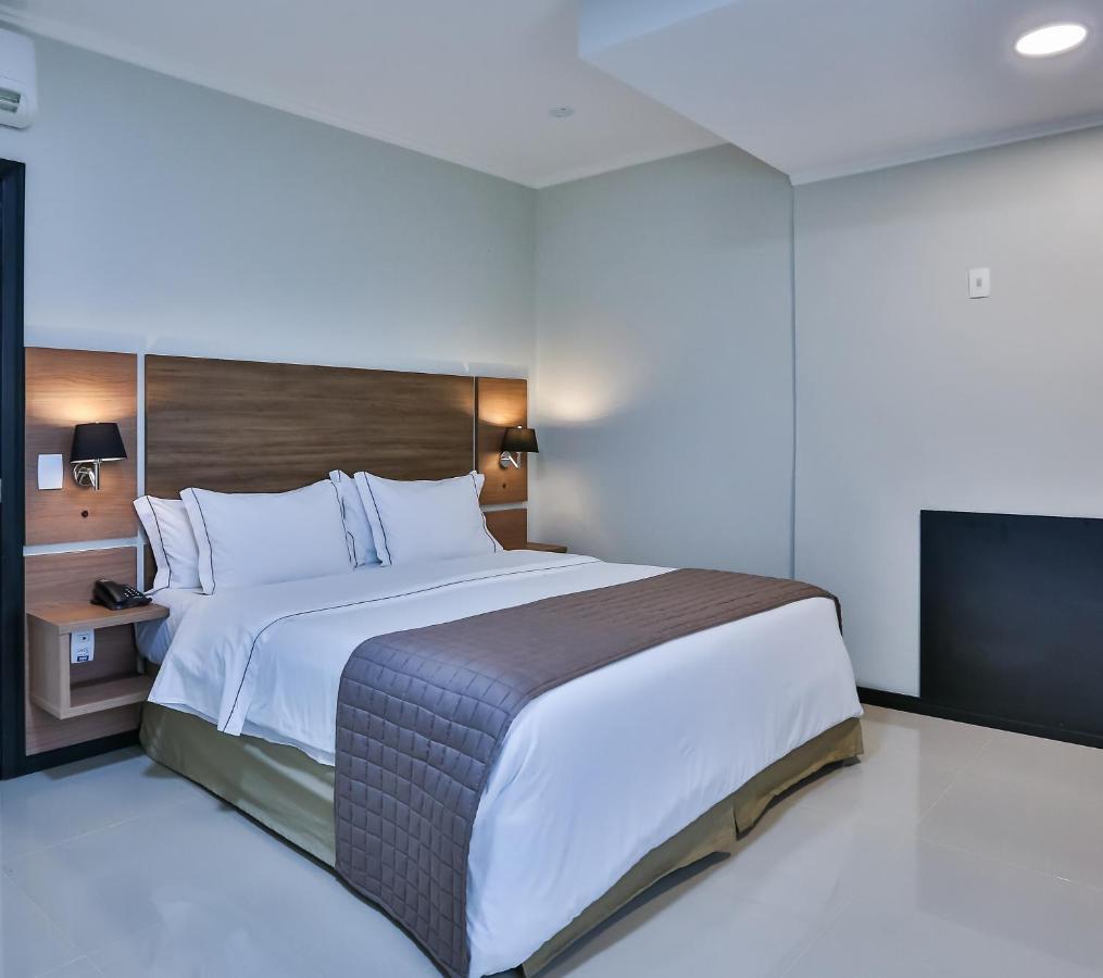 Wyndham Golden Foz Suítes Foz do Iguaçu Exterior foto